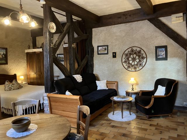 Chambre 5 - studio de 1  4 personnes