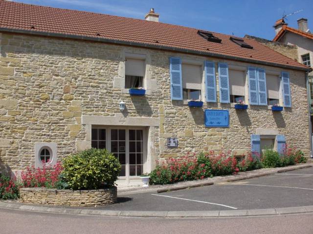 Photo Bed and breakfast Magny les villers Logis saint martin